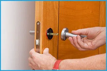 Lock Locksmith Services Houston, TX 713-470-0691 - 12-changing-locks